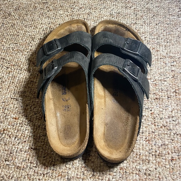 Men’s Birkenstock Arizona Soft Footbed (Black) Size 9-9.5